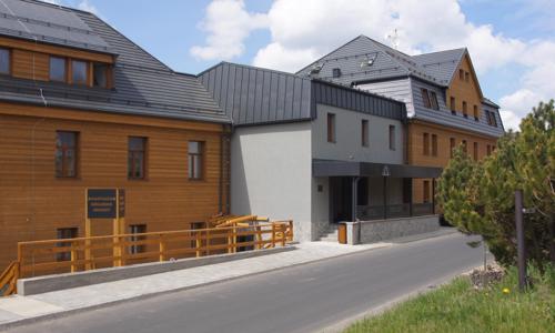 Relax v Krušných horách: Loučná pod Klínovcem v Keilberg Resortu s polopenzí a neomezeným wellness + ping pong