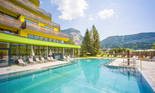Relax v Tyrolsku s výhledem na hory: Hotel Das Sieben ****+ se snídaní, wellness centrem (6 saun) a programem