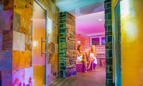Relaxační pobyt u Olomouce v luxusním Hotelu Hluboký Dvůr ***+ s polopenzí + neomezený saunový svět a slevy