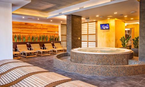 Sárvár v Hotelu Bassiana **** se snídaní či polopenzí, neomezeným wellness, vstupem do termálů i arboreta