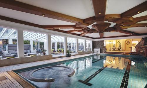 Sauerland: Relaxační pobyt v Struck Landhotelu & SPA se snídaní a wellness (bazény a sauny) + lahodná večeře