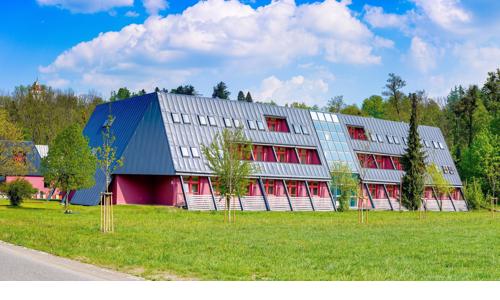 Severní Morava u zámku Hradec nad Moravicí: Hotel Belaria Resort *** s polopenzí, neomezeným wellness + masáž