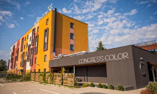 Slovensko: Bratislava 7 km od centra ve stylovém Hotelu Color *** se snídaněmi formou bufetu + WiFi zdarma