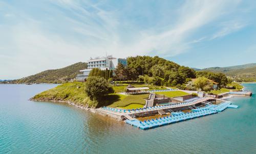 Slovensko u přehrady Zemplínská Šírava a aquaparku (400 m) v Hotelu Eurobus **** s polopenzí a wellness