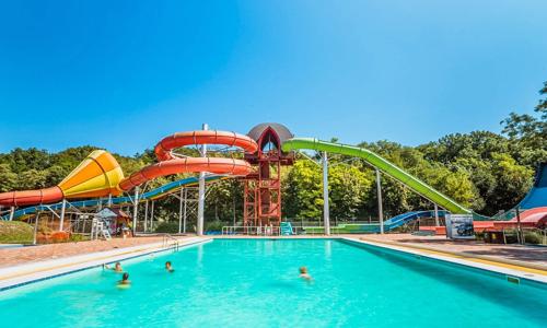 Slovensko: Velký Meder jen 280 m od aquaparku Thermal Corvinus v Hotelu Elenka *** s polopenzí + welcome drink
