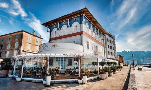 Slovinská riviéra: Dovolená přímo u moře a památek v historickém Hotelu Piran **** se snídaněmi nebo polopenzí
