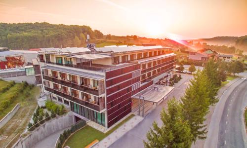 Slovinsko: Hotel Bioterme **** s polopenzí a neomezeným termálním aquaparkem (10 bazénů a sauny) + animace
