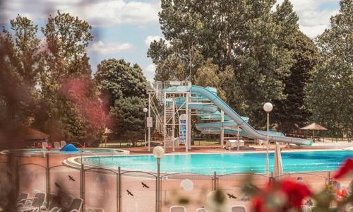 Slovinsko v Hotelu Village Zeleni Gaj *** s polopenzí, termálními bazény a programem + 2 děti do 12 let zdarma