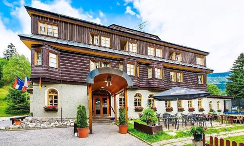 Špindlerův Mlýn v Alpském Hotelu ***+ s polopenzí, neomezeným wellness a ping pongem + sleva na masáž