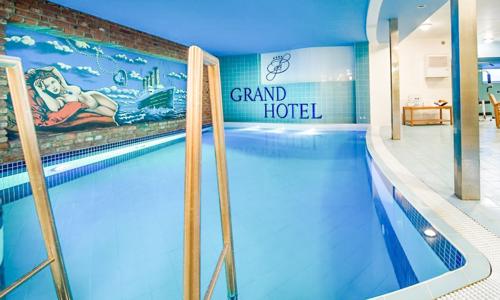 Třebíč: Pobyt v centru města v Grand Hotelu *** s polopenzí a neomezeným vstupem do bazénu