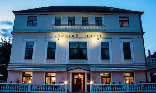 Vranov nad Dyjí jen 1 km od zámku: Dovolená v Grandhotelu Sluchátko *** s polopenzí + parkování zdarma