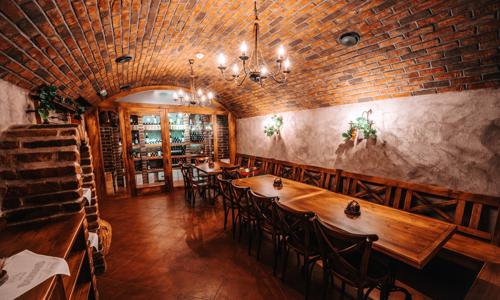 Vysočina u Telče a Jindřichova Hradce: Hotel Artaban **** se snídaní/polopenzí, bowlingem + saunový svět
