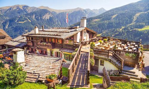 Vysoké Taury: Bad Gastein ve stylovém MONDI Bellevue Alm *** s wellness, snídaněmi a slevovou kartou + dárek