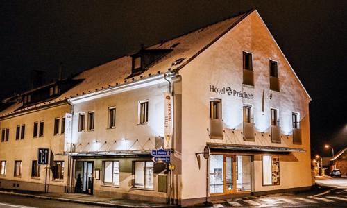 Západní Čechy u památek: Horažďovice v Hotelu Prácheň *** se snídaní či polopenzí + vstup do aquaparku a muzea